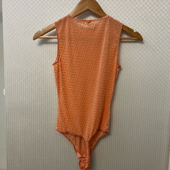 SKIMS Logo Velvet Bodysuit Sienna Size Small NWOT - Picture 3 of 3